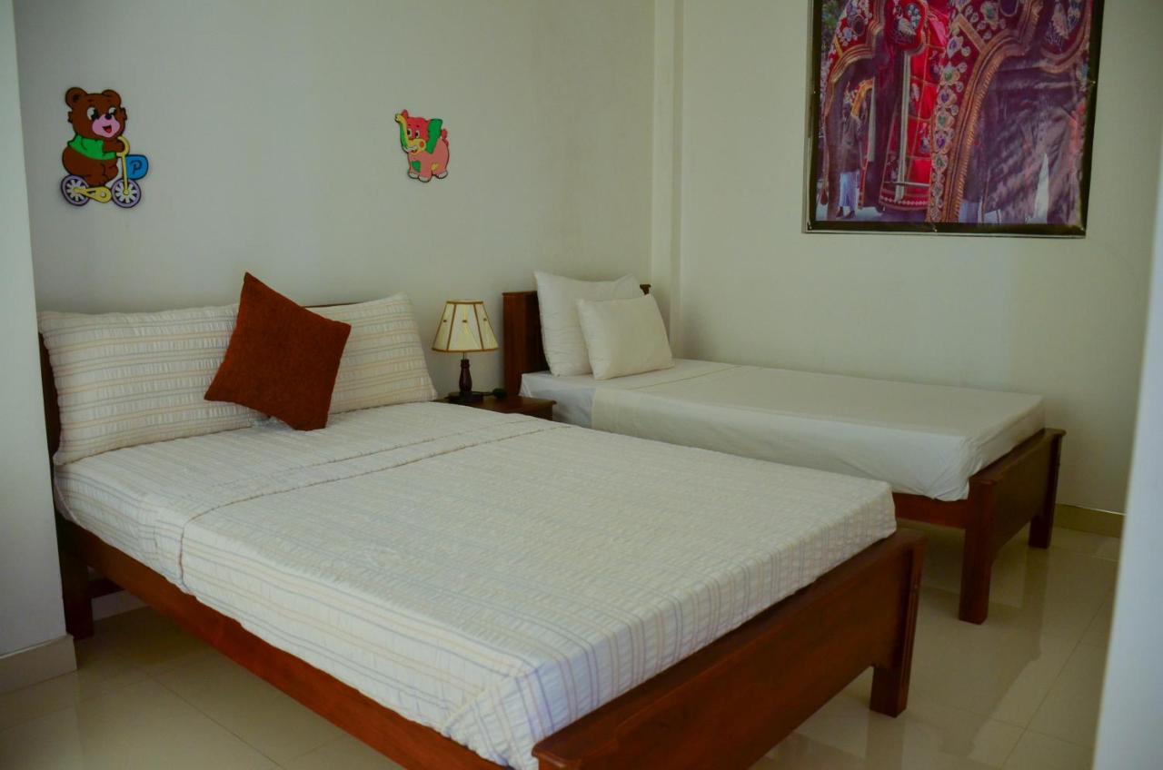 Angel Tower Bed & Breakfast Kandy Exterior photo